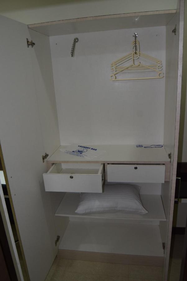 Thiviyam Airport Hotel Chennai Eksteriør billede